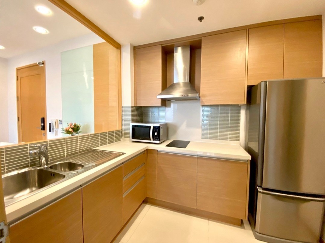 1 Bedroom condo for rent at The Emporio Place, 66sqm, 50,000THB/month. Prime Sukhumvit location with top amenities. Contact BestBKKCondos for more info.