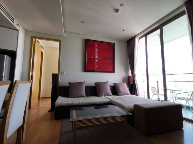Rent a pet-friendly 2-bedroom condo at Maestro 39 in Sukhumvit. Modern amenities, negotiable rent, and a prime location near BTS Phrom Phong. THB 47,000/month.
