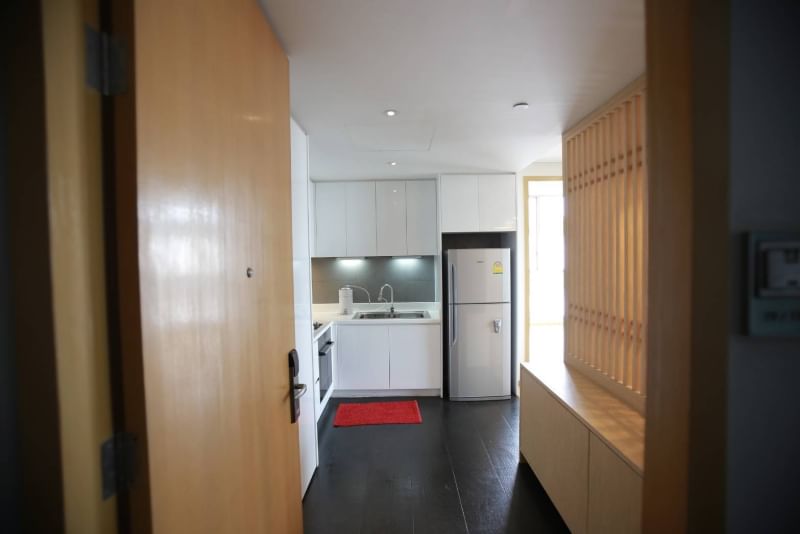 Rent a pet-friendly 2-bedroom condo at Maestro 39 in Sukhumvit. Modern amenities, negotiable rent, and a prime location near BTS Phrom Phong. THB 47,000/month.