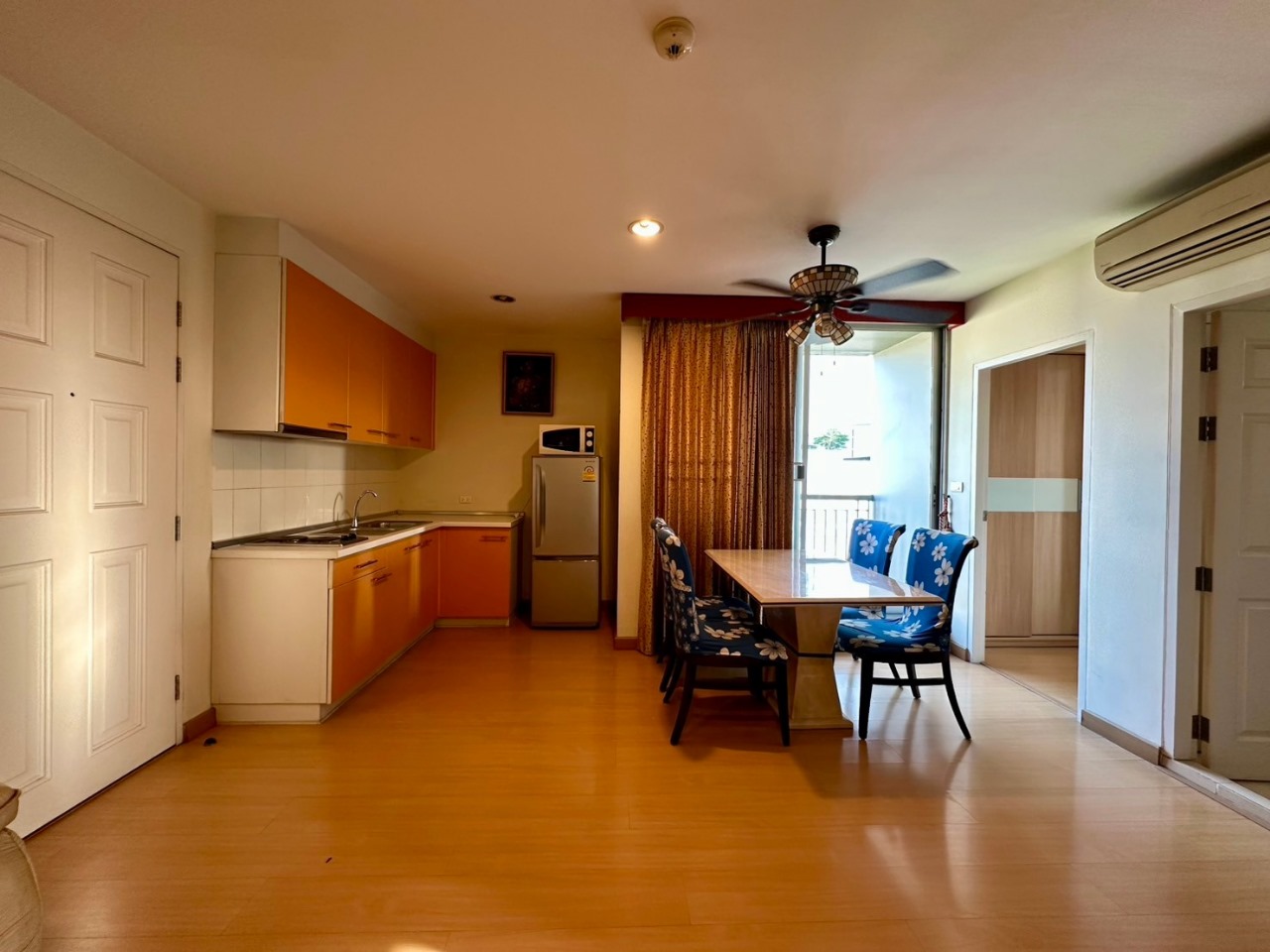 Stylish 2-bedroom condo at Life @ Sukhumvit 67. Fully furnished, pet-friendly, 63 sqm, near BTS Phra Khanong. Rent 30,000 THB/month (negotiable).