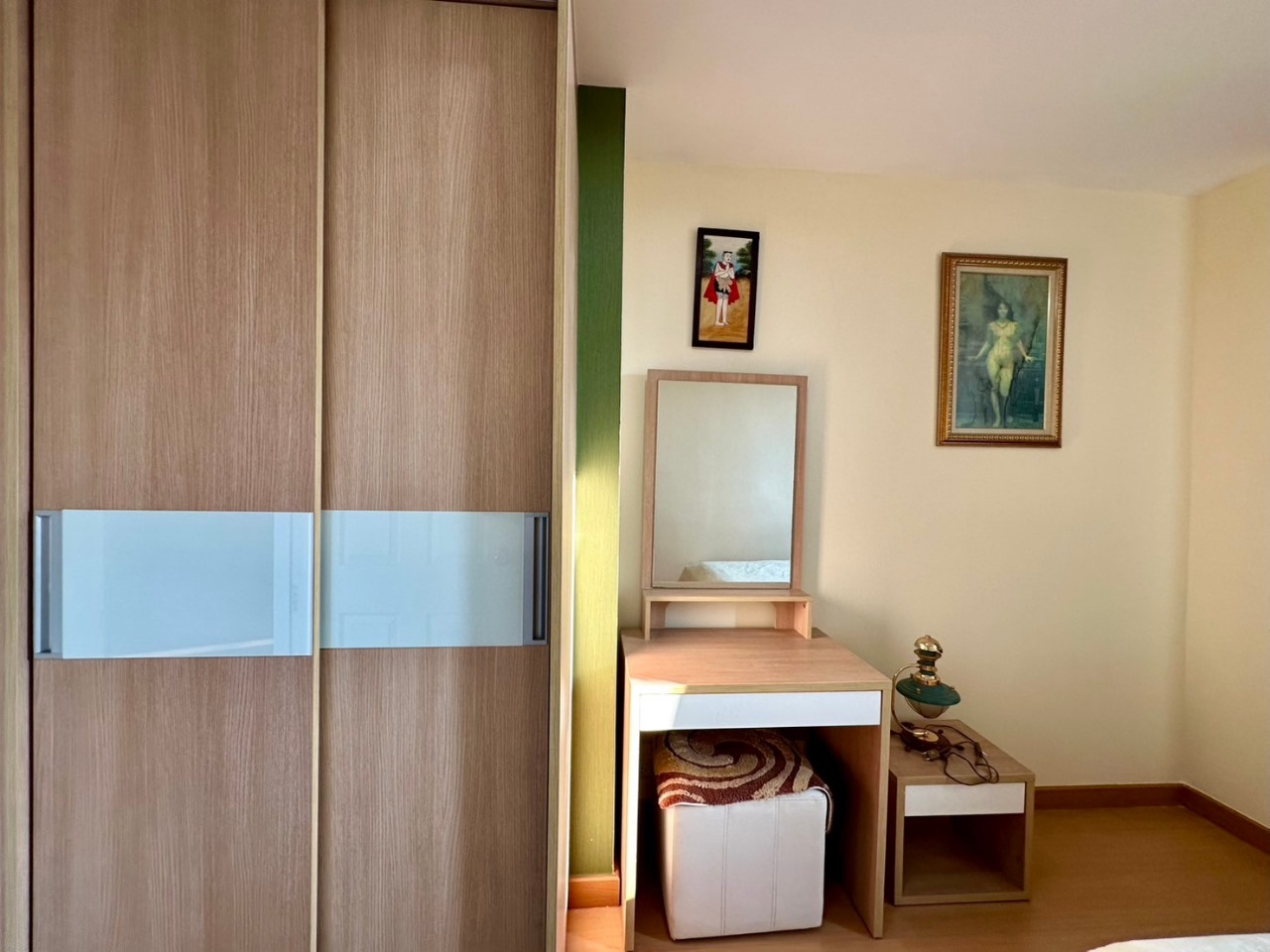 Stylish 2-bedroom condo at Life @ Sukhumvit 67. Fully furnished, pet-friendly, 63 sqm, near BTS Phra Khanong. Rent 30,000 THB/month (negotiable).