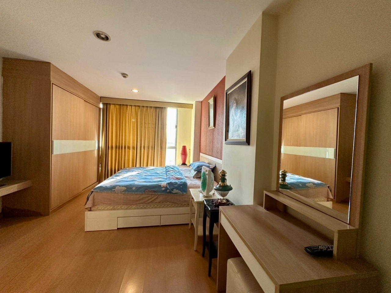 Stylish 2-bedroom condo at Life @ Sukhumvit 67. Fully furnished, pet-friendly, 63 sqm, near BTS Phra Khanong. Rent 30,000 THB/month (negotiable).