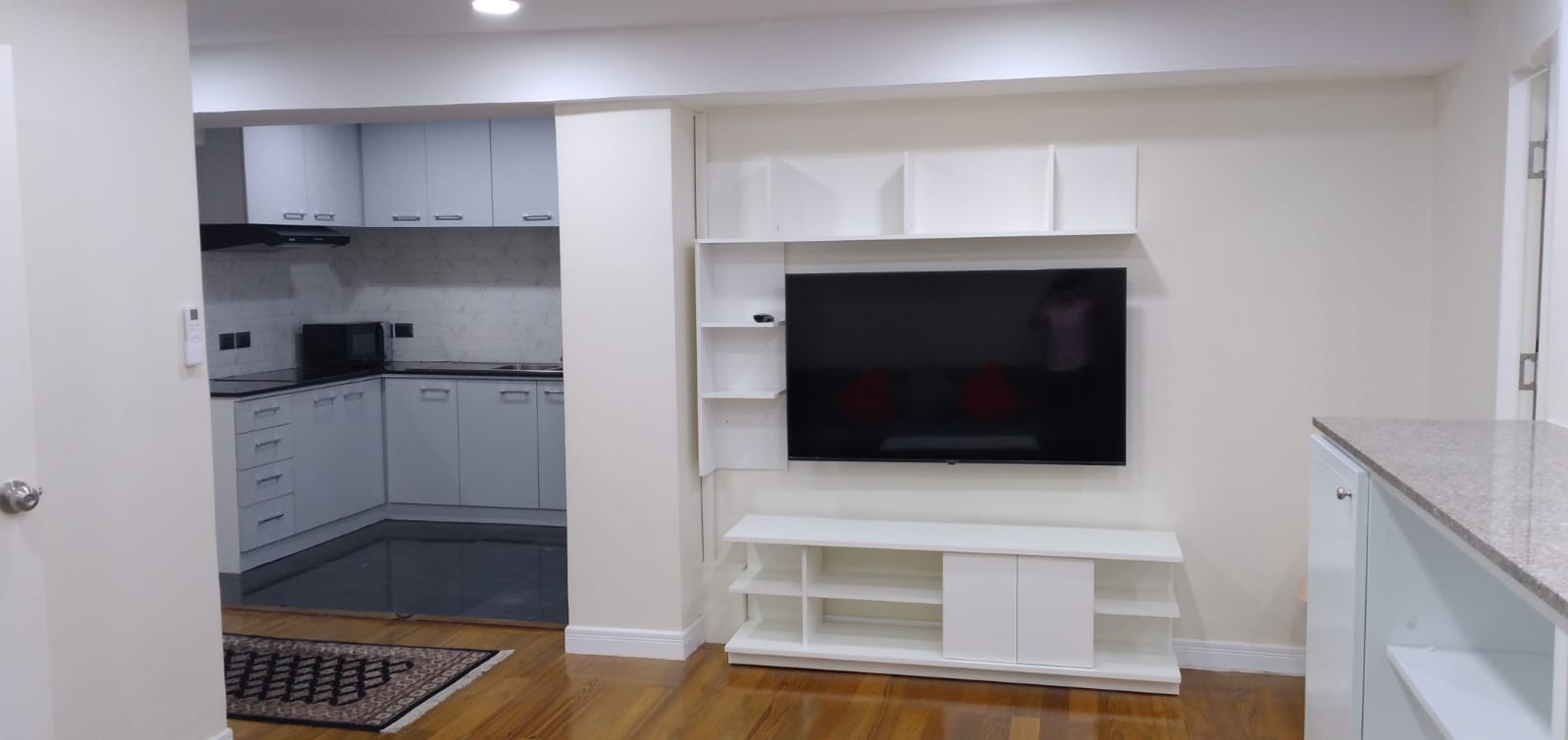 2-Bed, 1-Bath, 80 sqm Condo for Rent at Ebony Wing 377, President Park, Sukhumvit 24 – Pet-Friendly, Fully Furnished, ฿35,000/month, Near BTS Phrom Phong