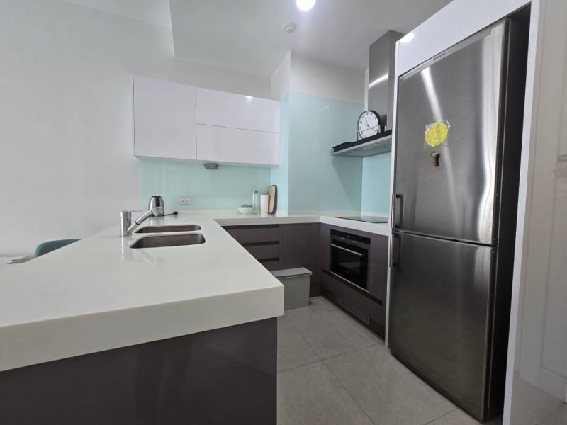 2-Bed, 2-Bath Condo for Sale at Q Langsuan, 80 sqm, Royal Bangkok Sports Club View, BTS Chidlom MRT Lumpini, ฿20,000,000 – Luxury Living in Lumphini