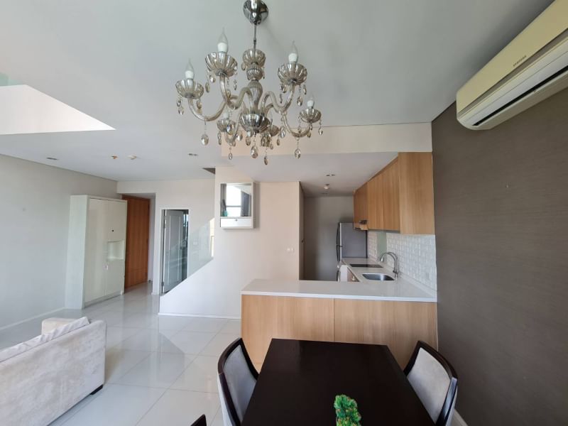 Stunning 1-Bedroom, 2-Bathroom condo at Villa Asoke, 80 sqm, fully furnished. Prime location in Makkasan, Bangkok. For sale at 9,800,000 THB.