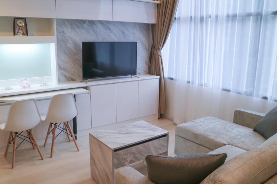 Modern 1-Bedroom, 1-Bathroom condo at Knightsbridge Prime Sathorn, 37 sqm. For rent at 26,000 THB. Prime location near Chong Nonsi BTS, ideal for city living.