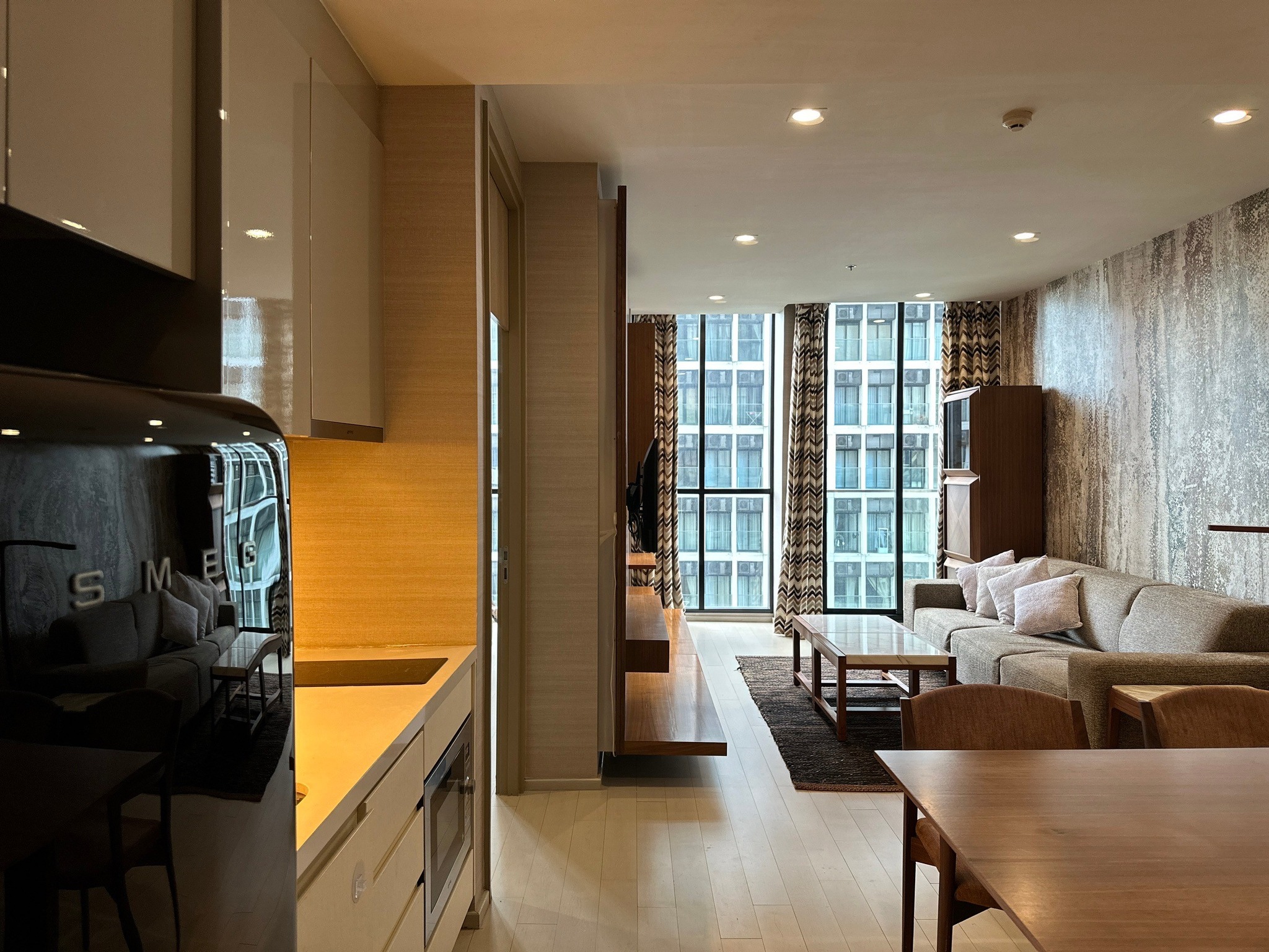 Spacious 1-Bedroom condo at Noble Ploenchit, 58 sqm, for Sale at 15,000,000 THB. Great location near Ploenchit BTS and luxury amenities.