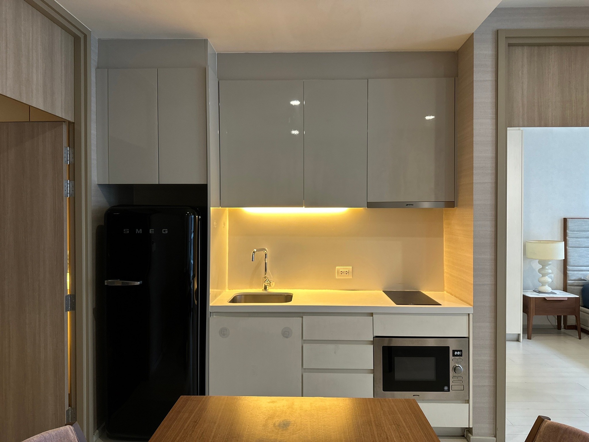 Spacious 1-Bedroom condo at Noble Ploenchit, 58 sqm, for Sale at 15,000,000 THB. Great location near Ploenchit BTS and luxury amenities.