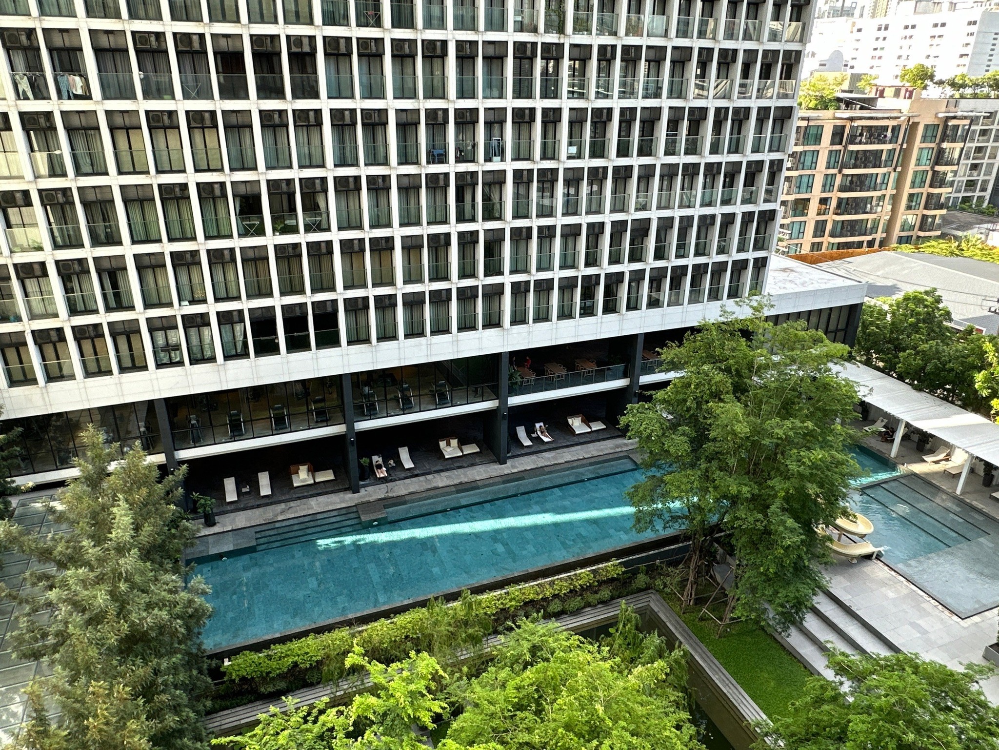 Spacious 1-Bedroom condo at Noble Ploenchit, 58 sqm, for Sale at 15,000,000 THB. Great location near Ploenchit BTS and luxury amenities.