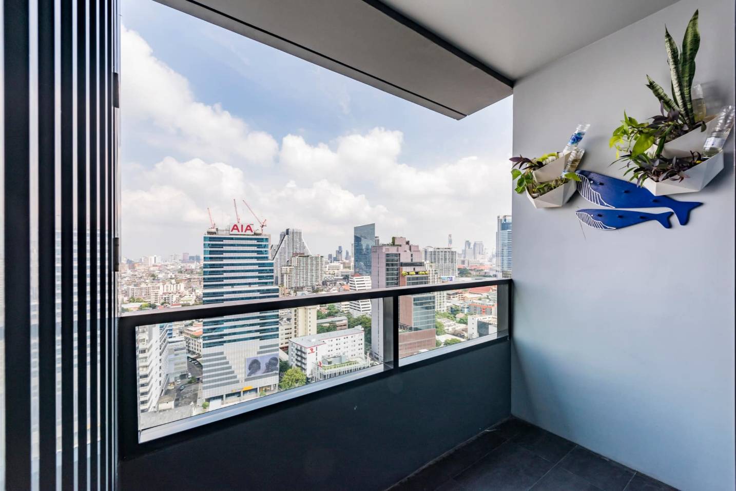 Spacious 2-Bedrooms condo at M Silom, 58 sqm, for Sale at 20,000,000 THB. Prime location near Chong Nonsi BTS, with full amenities and stunning views.
