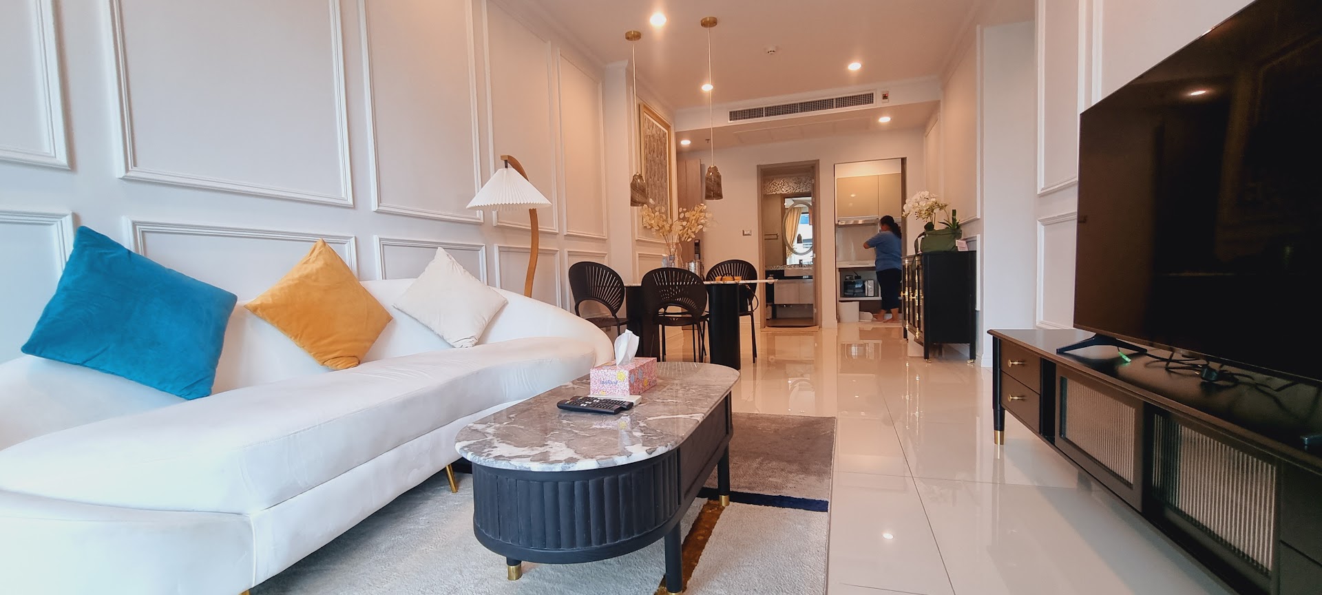 Rent a 2-bedroom condo at Supalai Oriental Sukhumvit 39 for 50,000 THB/month. Fully furnished, 99 sqm, with premium facilities near BTS Phrom Phong. Call now!
