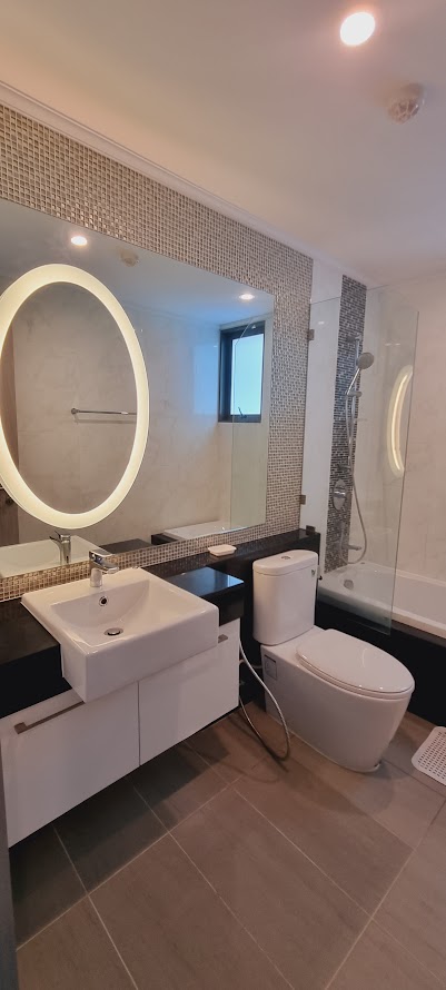 Rent a 2-bedroom condo at Supalai Oriental Sukhumvit 39 for 50,000 THB/month. Fully furnished, 99 sqm, with premium facilities near BTS Phrom Phong. Call now!