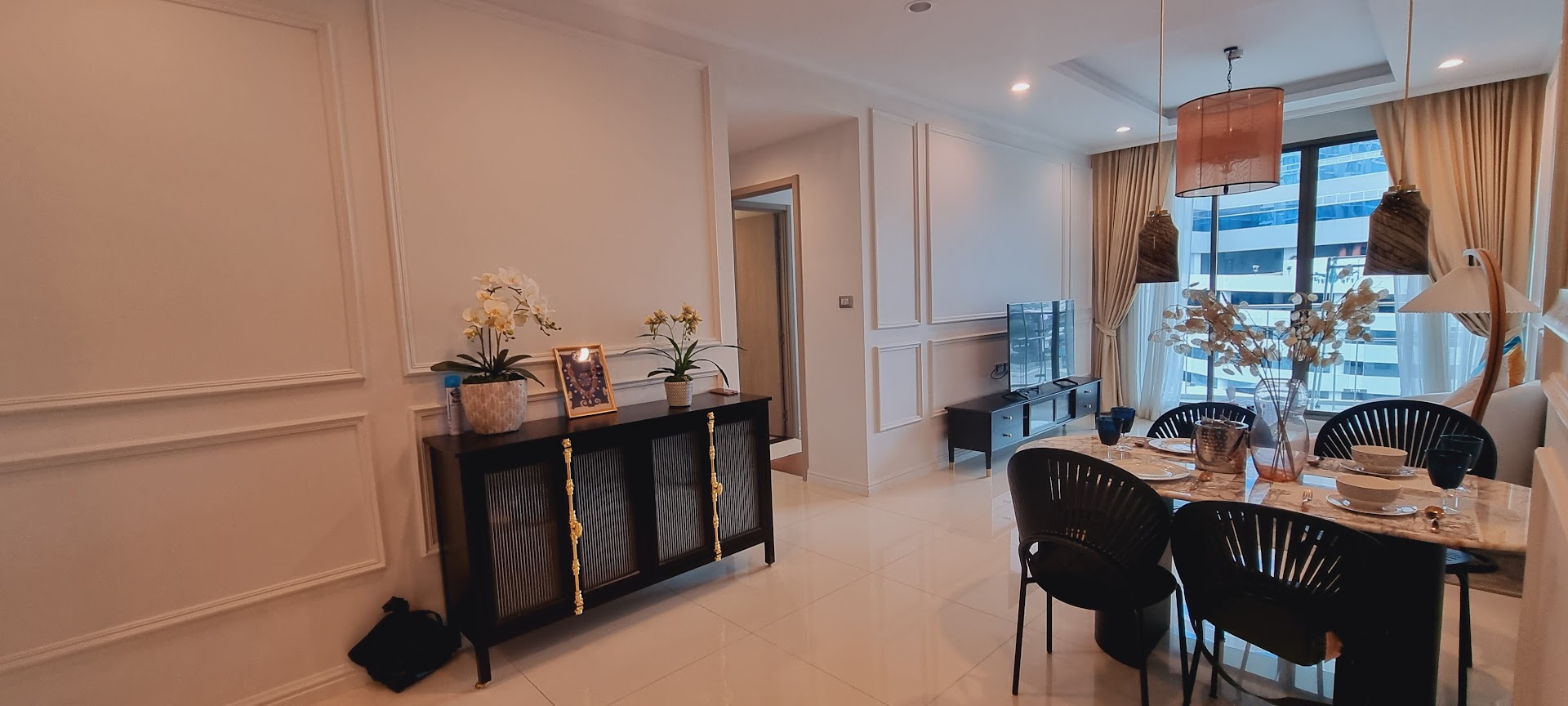 Rent a 2-bedroom condo at Supalai Oriental Sukhumvit 39 for 50,000 THB/month. Fully furnished, 99 sqm, with premium facilities near BTS Phrom Phong. Call now!