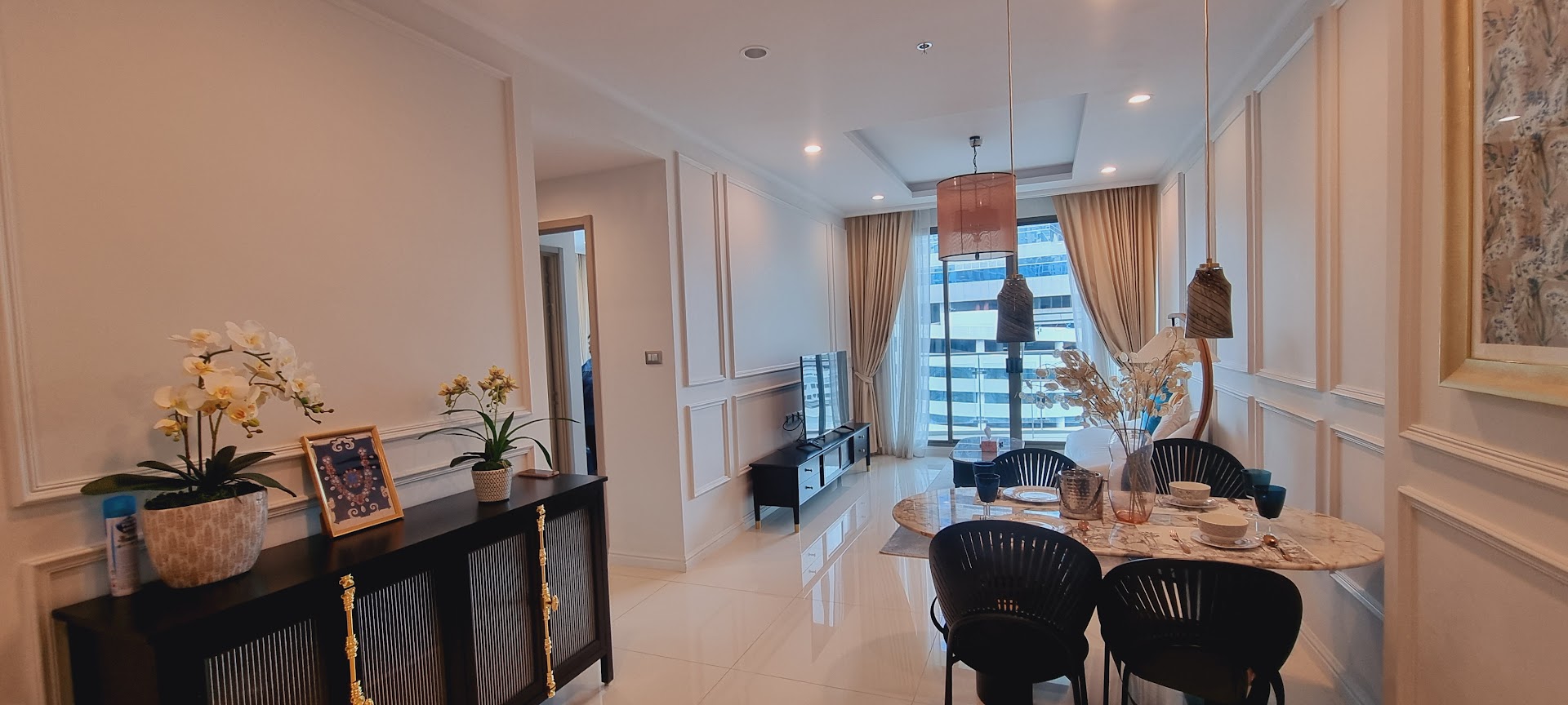 Rent a 2-bedroom condo at Supalai Oriental Sukhumvit 39 for 50,000 THB/month. Fully furnished, 99 sqm, with premium facilities near BTS Phrom Phong. Call now!