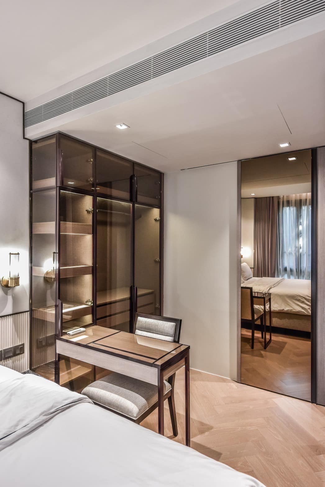 Luxurious 1-bedroom, 1-bathroom condo at The Reserve Sukhumvit 61, 50 sqm, for rent at 55,000 THB. Prime location near BTS Ekkamai, fully furnished.