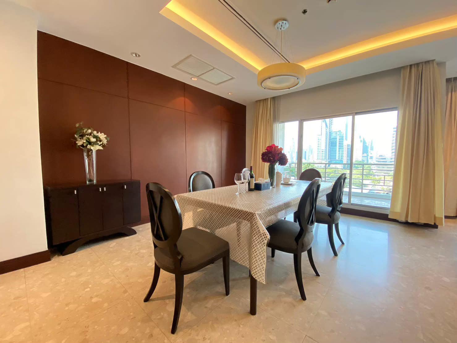 3-Bed, 4-Bath, 230 sqm Condo for Rent at Royal Residence Park, Lumpini – THB 150,000/month, Near BTS Ploenchit & MRT Lumpini, Luxury Living in Bangkok