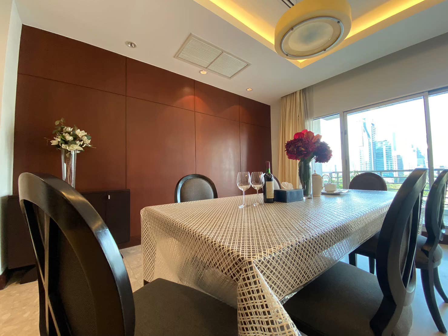 3-Bed, 4-Bath, 230 sqm Condo for Rent at Royal Residence Park, Lumpini – THB 150,000/month, Near BTS Ploenchit & MRT Lumpini, Luxury Living in Bangkok