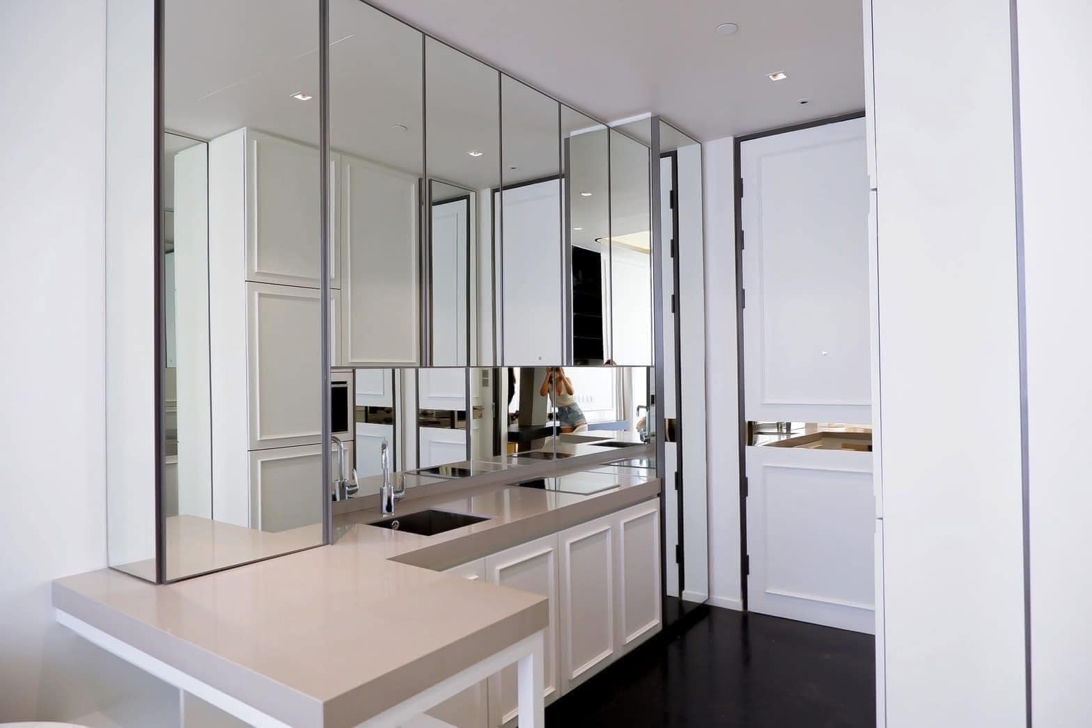 Experience luxury living at 28 Chidlom. This 1-bedroom, 25th-floor condo offers 44 sqm of elegance, fully furnished with Rent: 55,000 THB/month near BTS Chidlom