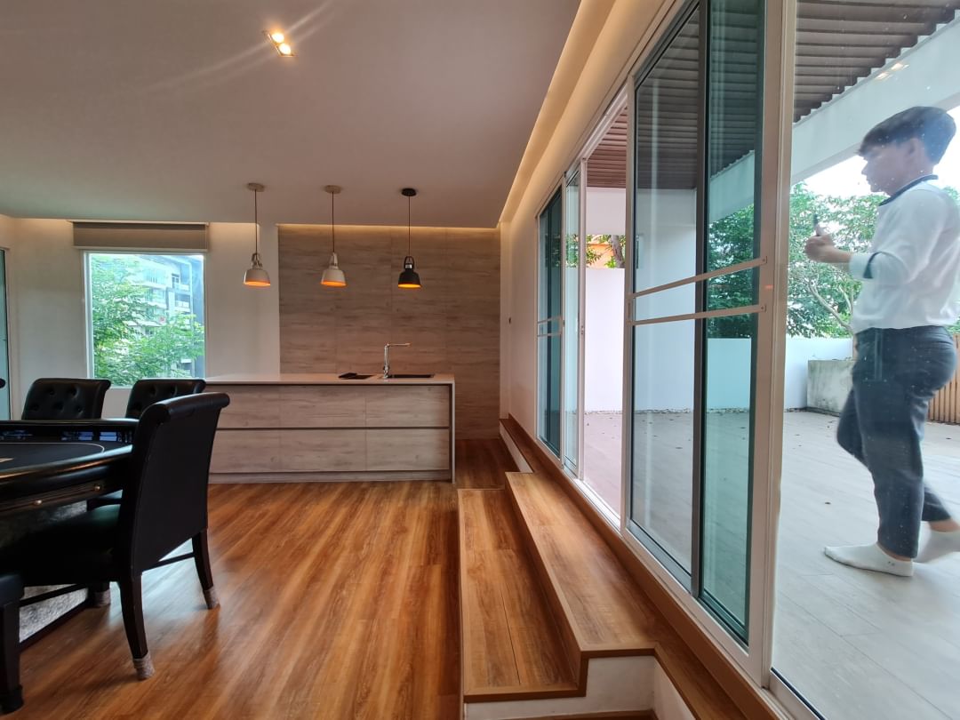 3-Bed 6-Bath Townhome Thonglor 650 sqm For Sale 42M THB
