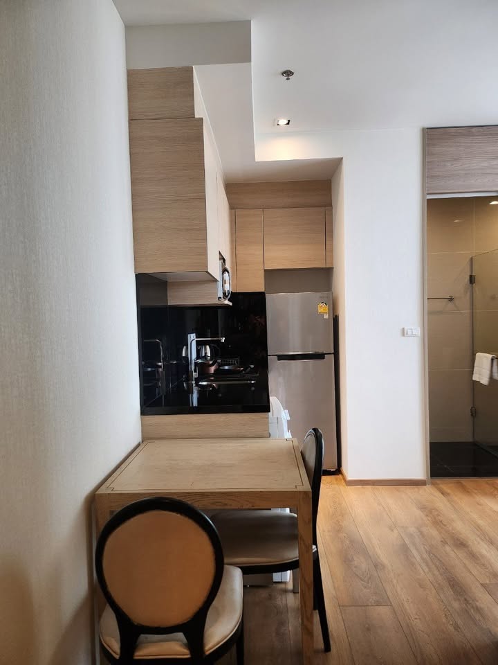1-Bedroom, 1-Bathroom, 33 sqm Condo for Rent at Park Origin Phrom Phong, 29,000 THB/month, Near Phrom Phong BTS