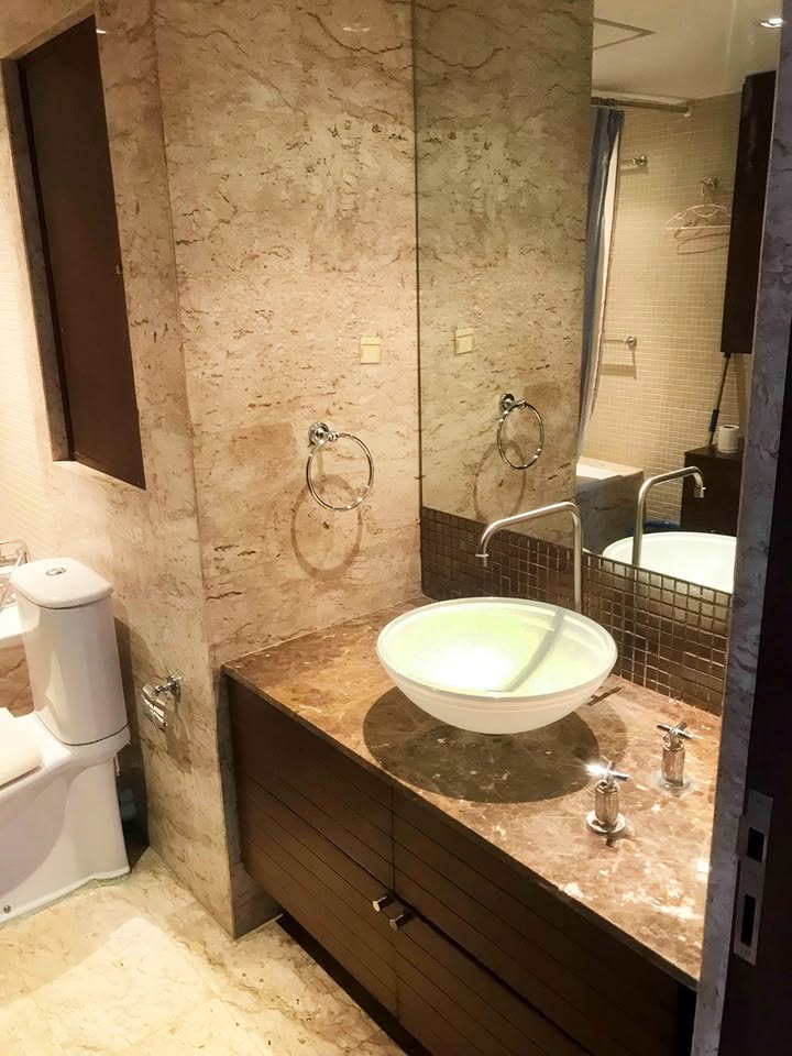 2-Bedroom, 2-Bathroom, 121 sqm Condo for Sale at Supalai Place Sukhumvit 39, 8,800,000 THB, Near Phrom Phong BTS