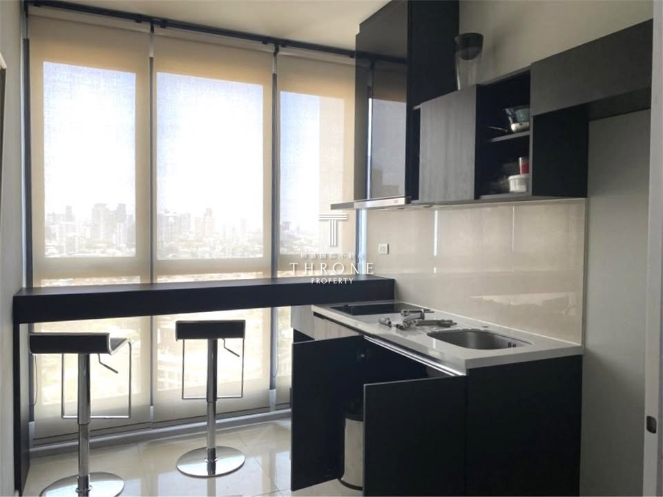 1-Bedroom, 1-Bathroom, 35 sqm Condo for Rent at Rhythm Sukhumvit 44/1, 23,000 THB/month, Near Phra Khanong BTS