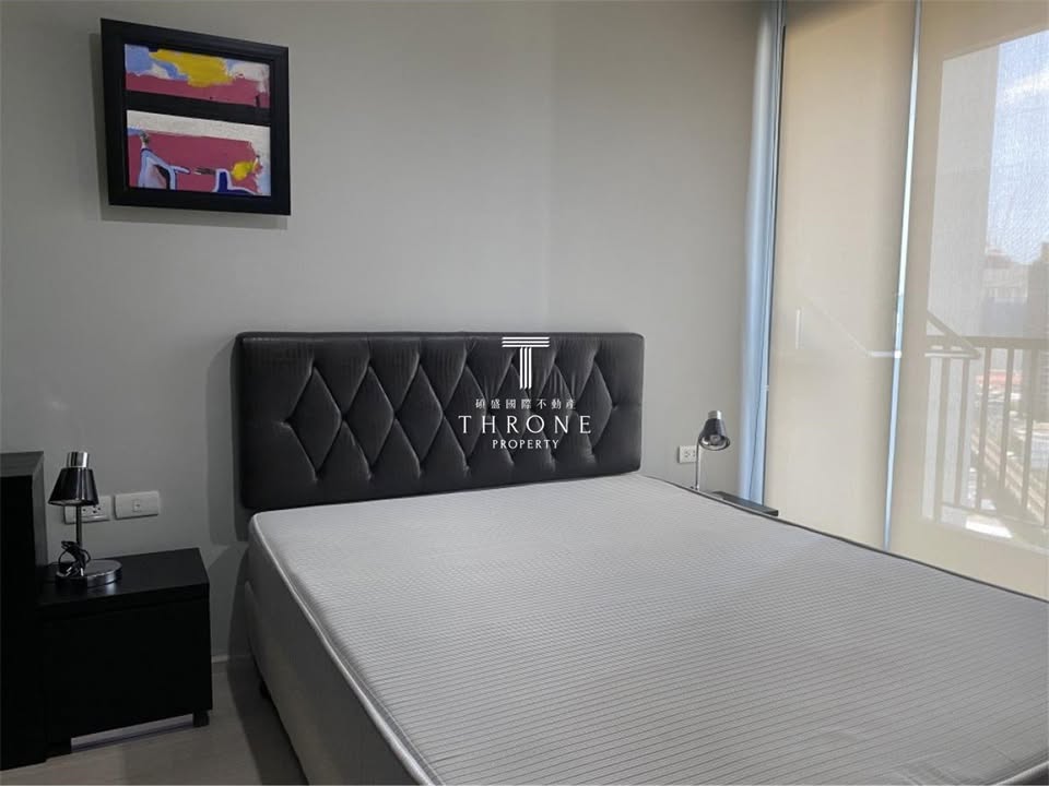 1-Bedroom, 1-Bathroom, 35 sqm Condo for Rent at Rhythm Sukhumvit 44/1, 23,000 THB/month, Near Phra Khanong BTS