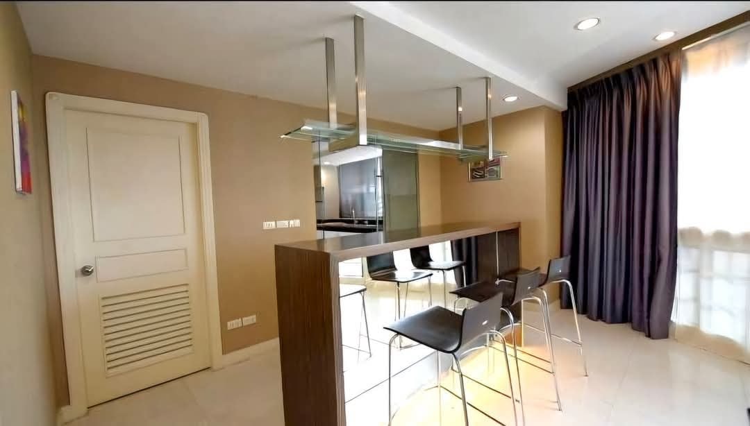 3-BR 4-BTH 265 sqm President Park Sukhumvit 24 for Rent 75,000 THB/month Near Phrom Phong BTS