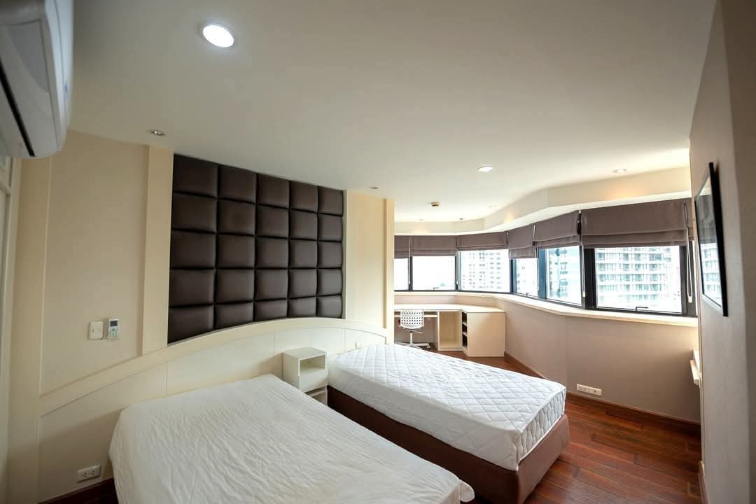3-BR 4-BTH 265 sqm President Park Sukhumvit 24 for Rent 75,000 THB/month Near Phrom Phong BTS
