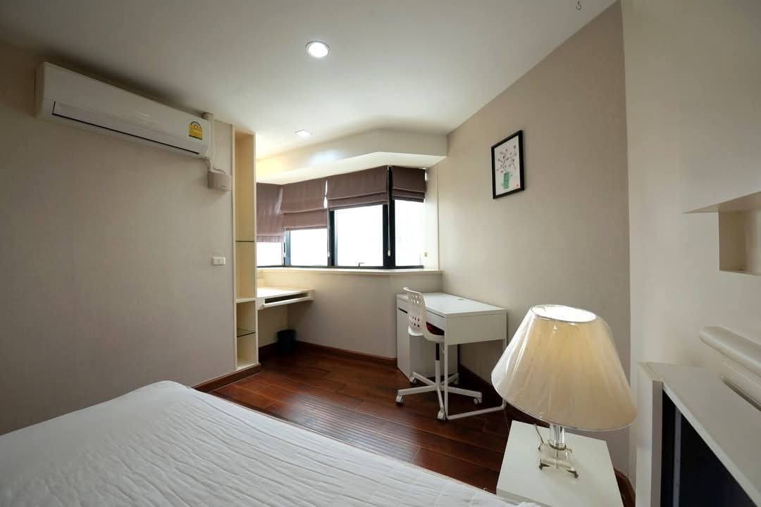 3-BR 4-BTH 265 sqm President Park Sukhumvit 24 for Rent 75,000 THB/month Near Phrom Phong BTS