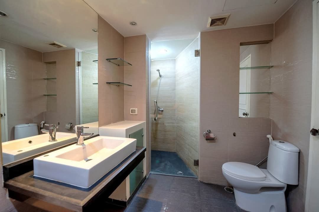 3-BR 4-BTH 265 sqm President Park Sukhumvit 24 for Rent 75,000 THB/month Near Phrom Phong BTS