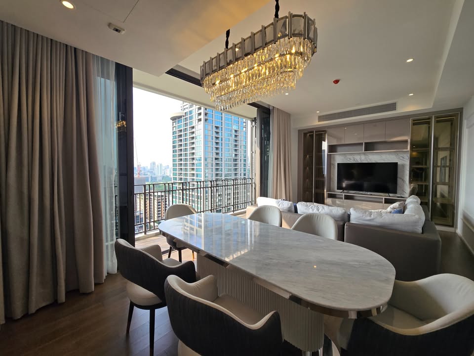 2-BR 2-BTH 114 sqm MUNIQ Langsuan for rent 160,000 THB/month near Chit Lom BTS