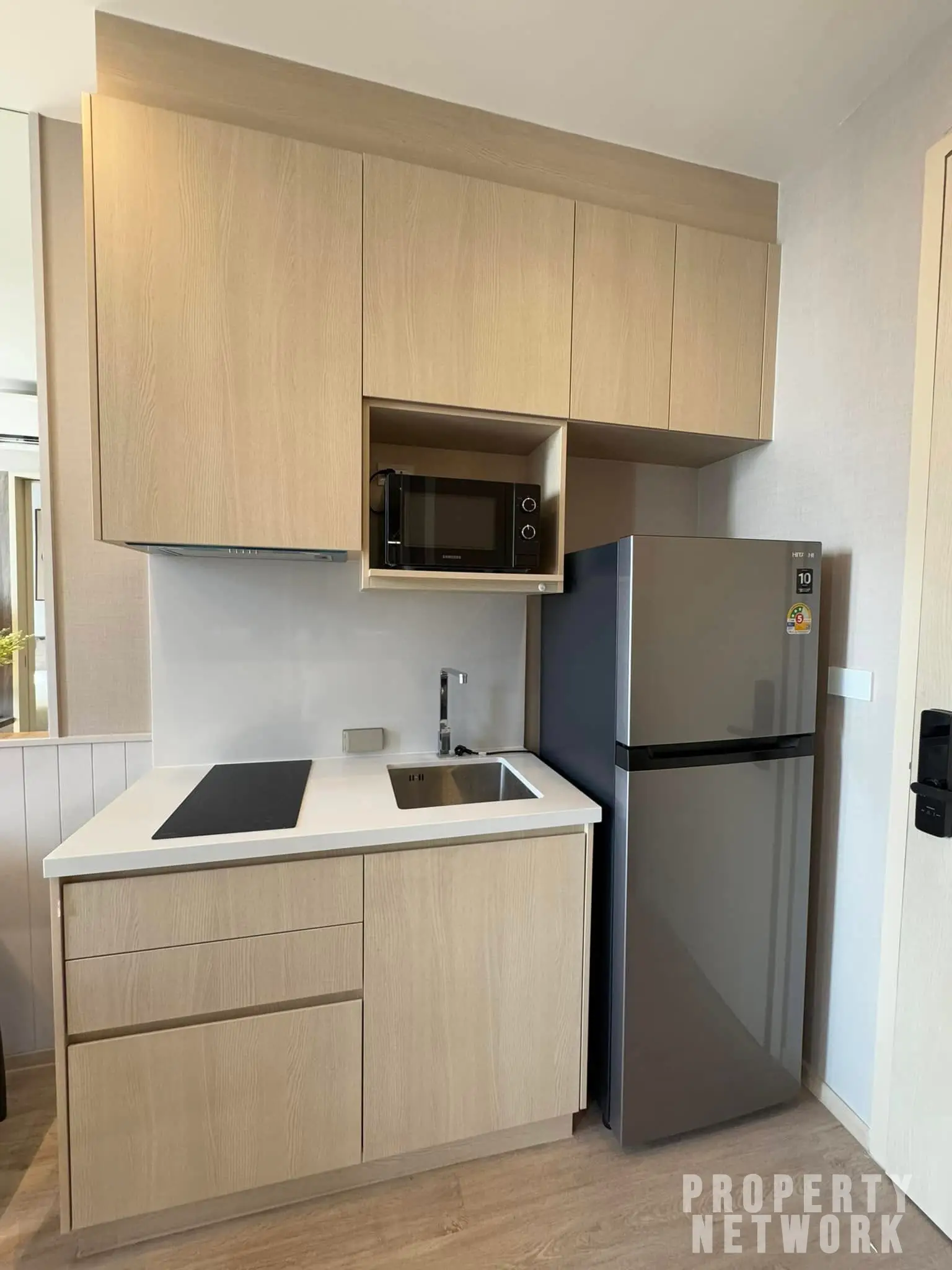 1-BR, 1-BTH Condo, 30 sqm, ฿32,000/month, Noble State 39, 32nd Floor, Near BTS Phrom Phong – Fully Furnished, Luxury Living for Rent