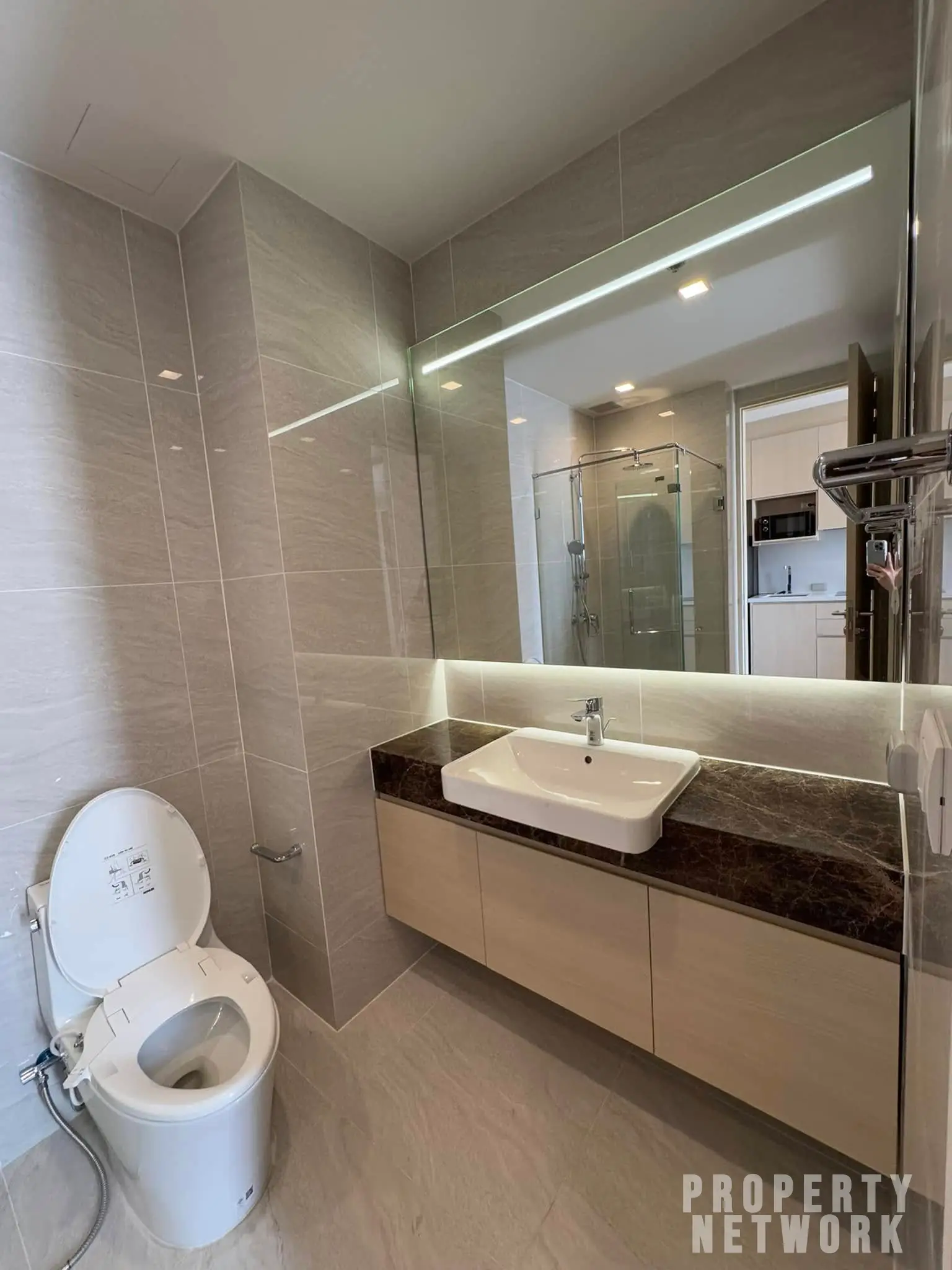 1-BR, 1-BTH Condo, 30 sqm, ฿32,000/month, Noble State 39, 32nd Floor, Near BTS Phrom Phong – Fully Furnished, Luxury Living for Rent