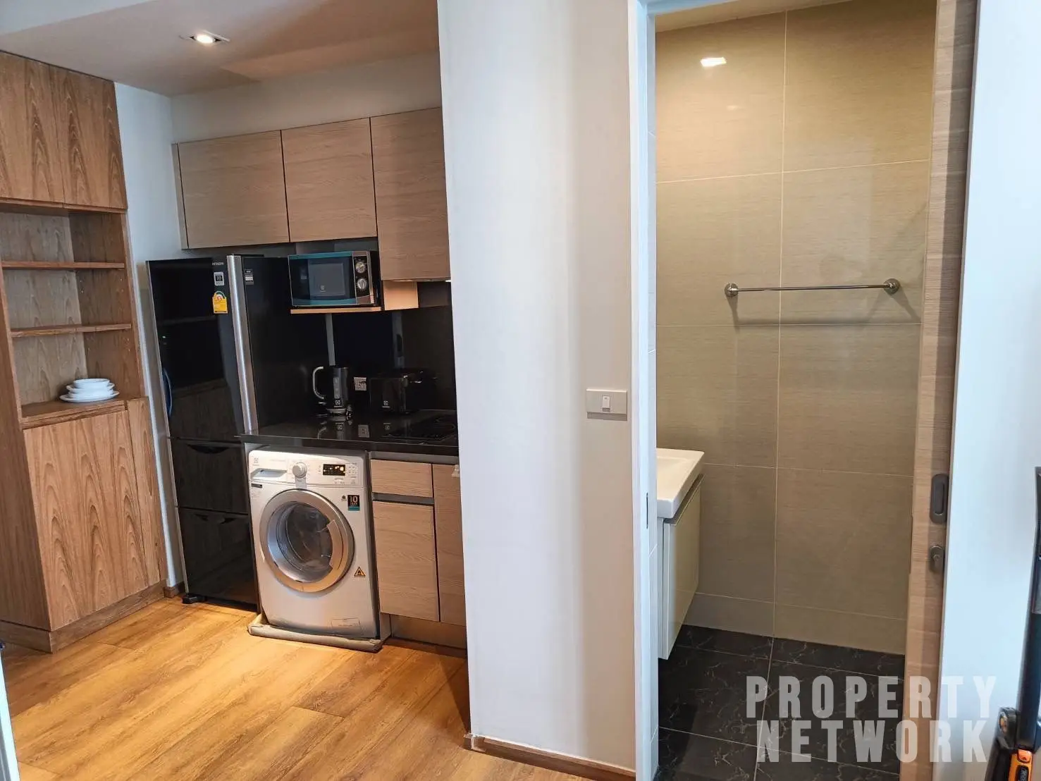 1-Bedroom, 1-Bathroom Condo at Park Origin Phrom Phong, 30 sqm, Rent ฿32,000/month, Near BTS Phrom Phong – Fully Furnished, Modern Design, Prime Location