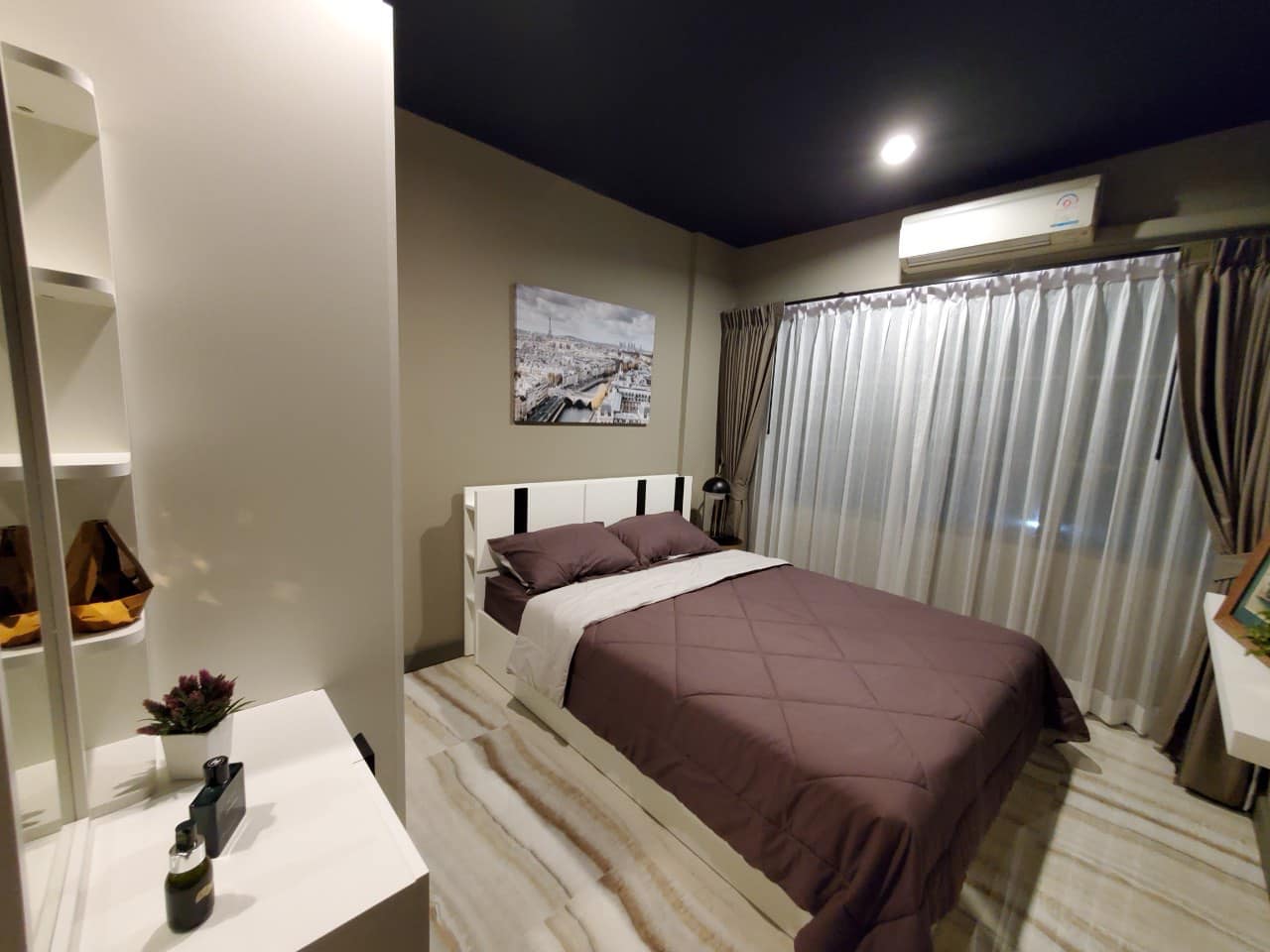 Spacious 3-bedroom, 3-bathroom townhouse for rent at Town Plus Huamark. Newly renovated, and conveniently located near ARL Huamark. Rent for 30,000 THB/month!