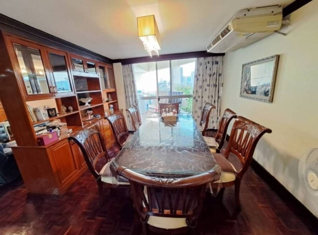 Spacious 4-bedroom condo at Tai Ping Towers, 252 sqm, fully furnished. Prime Ekamai location near BTS. Rent: 60,000 THB/month. Excellent amenities.