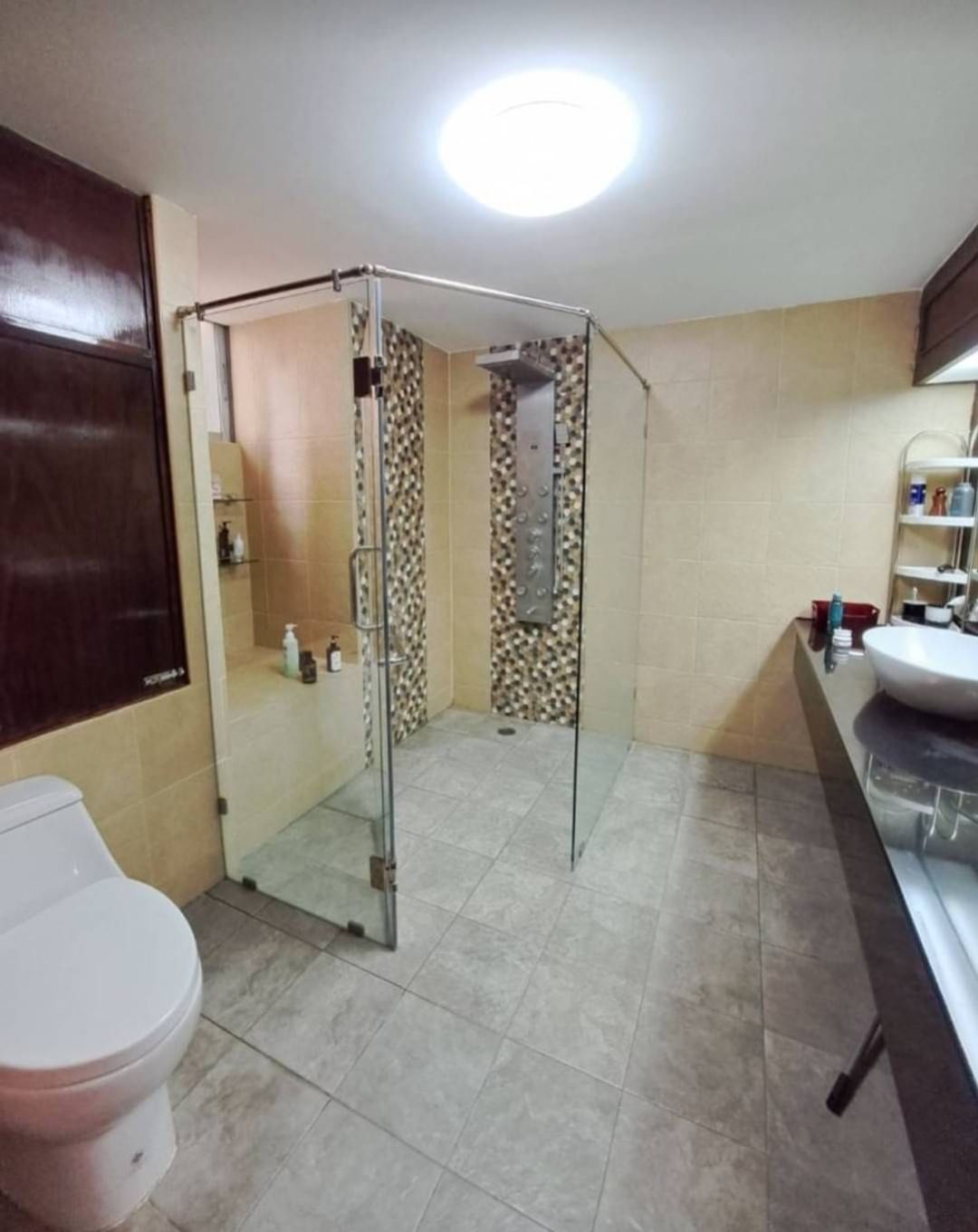 Spacious 4-bedroom condo at Tai Ping Towers, 252 sqm, fully furnished. Prime Ekamai location near BTS. Rent: 60,000 THB/month. Excellent amenities.