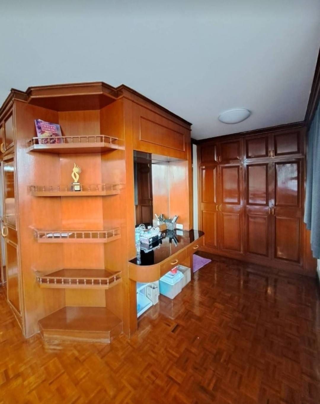 Spacious 4-bedroom condo at Tai Ping Towers, 252 sqm, fully furnished. Prime Ekamai location near BTS. Rent: 60,000 THB/month. Excellent amenities.