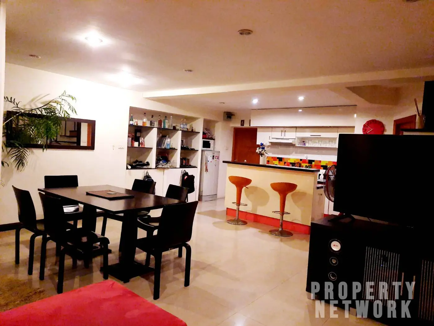 2-Bedroom, 2-Bathroom Condo for Rent at Thonglor Tower Condominium – 100 sqm, Stunning City Views, Fully Furnished, ฿25,000/month, Near BTS Thong Lor
