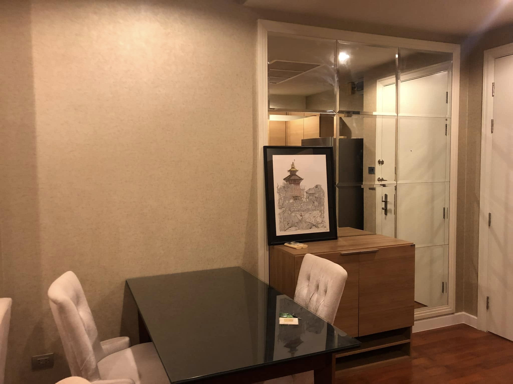 Rent a luxurious 1-bedroom condo at The Address Chidlom. Fully furnished, 57 sqm, near BTS Ploenchit, Central Chidlom. Only 38,000 THB/month!