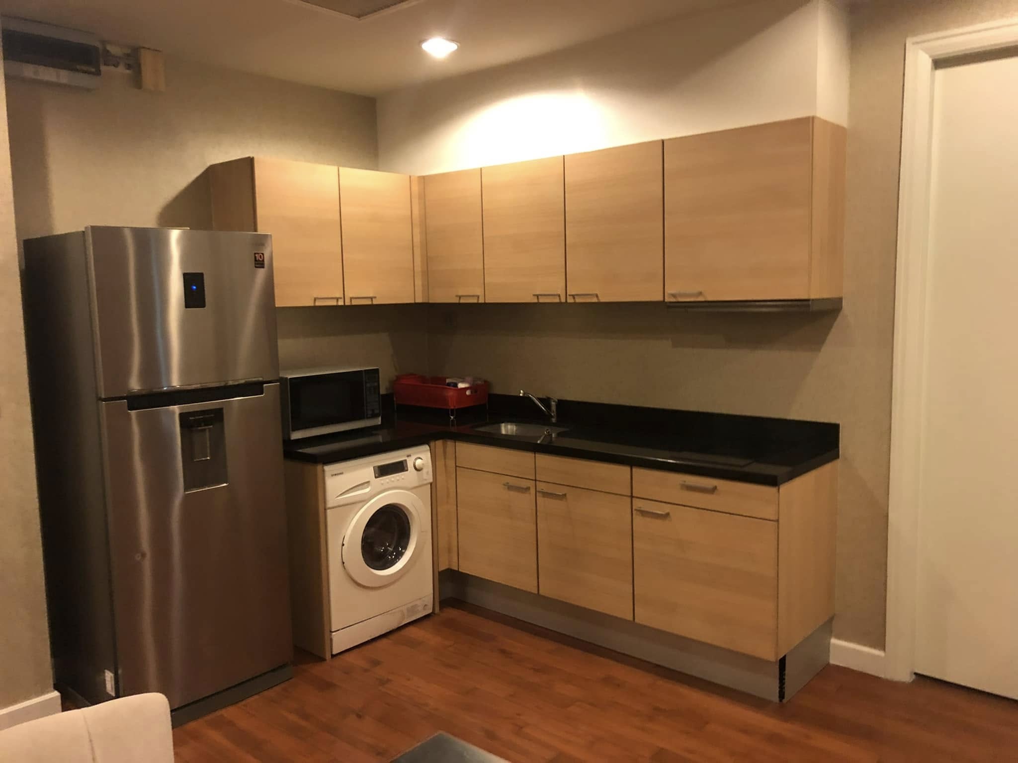 Rent a luxurious 1-bedroom condo at The Address Chidlom. Fully furnished, 57 sqm, near BTS Ploenchit, Central Chidlom. Only 38,000 THB/month!