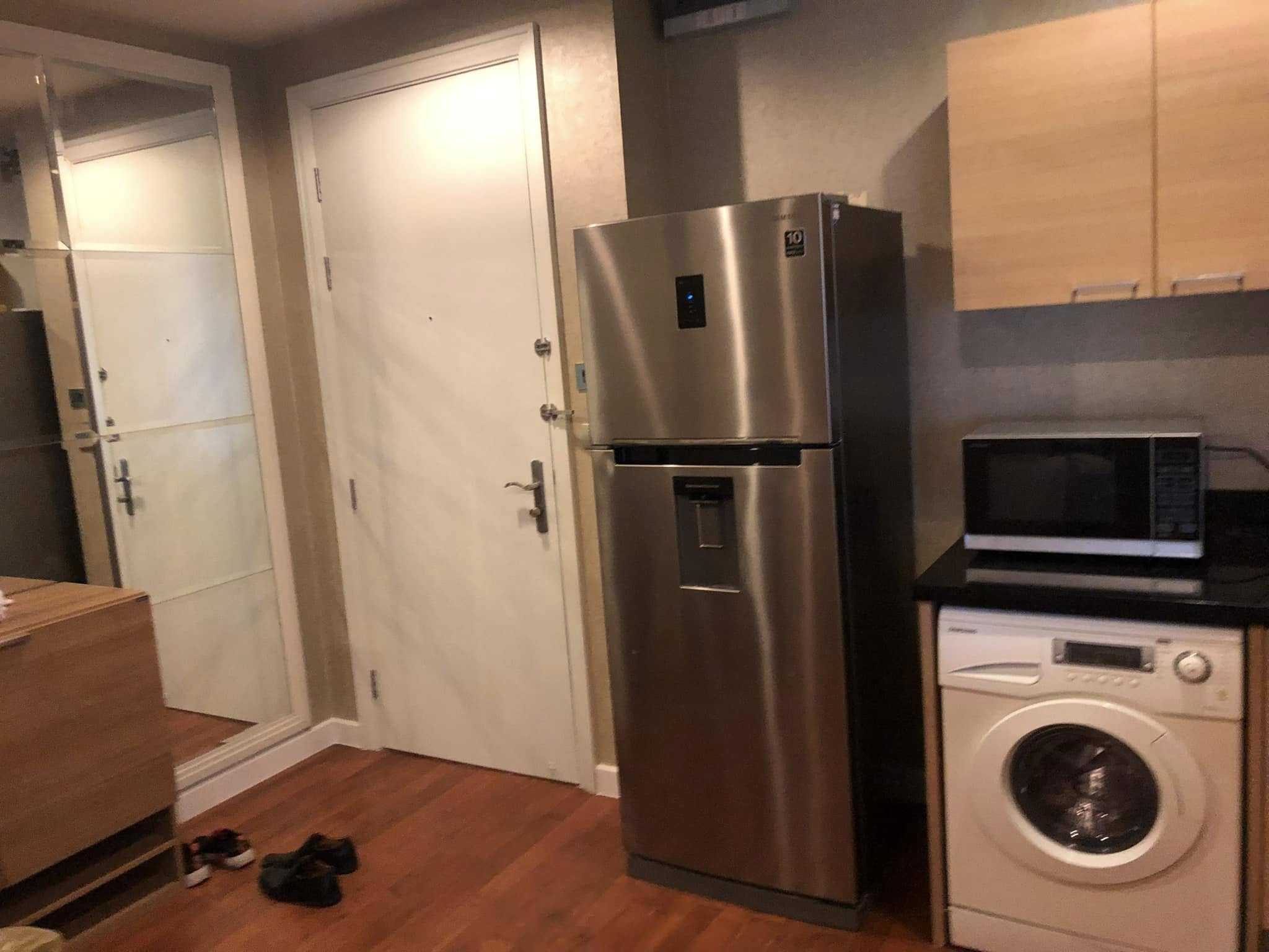 Rent a luxurious 1-bedroom condo at The Address Chidlom. Fully furnished, 57 sqm, near BTS Ploenchit, Central Chidlom. Only 38,000 THB/month!