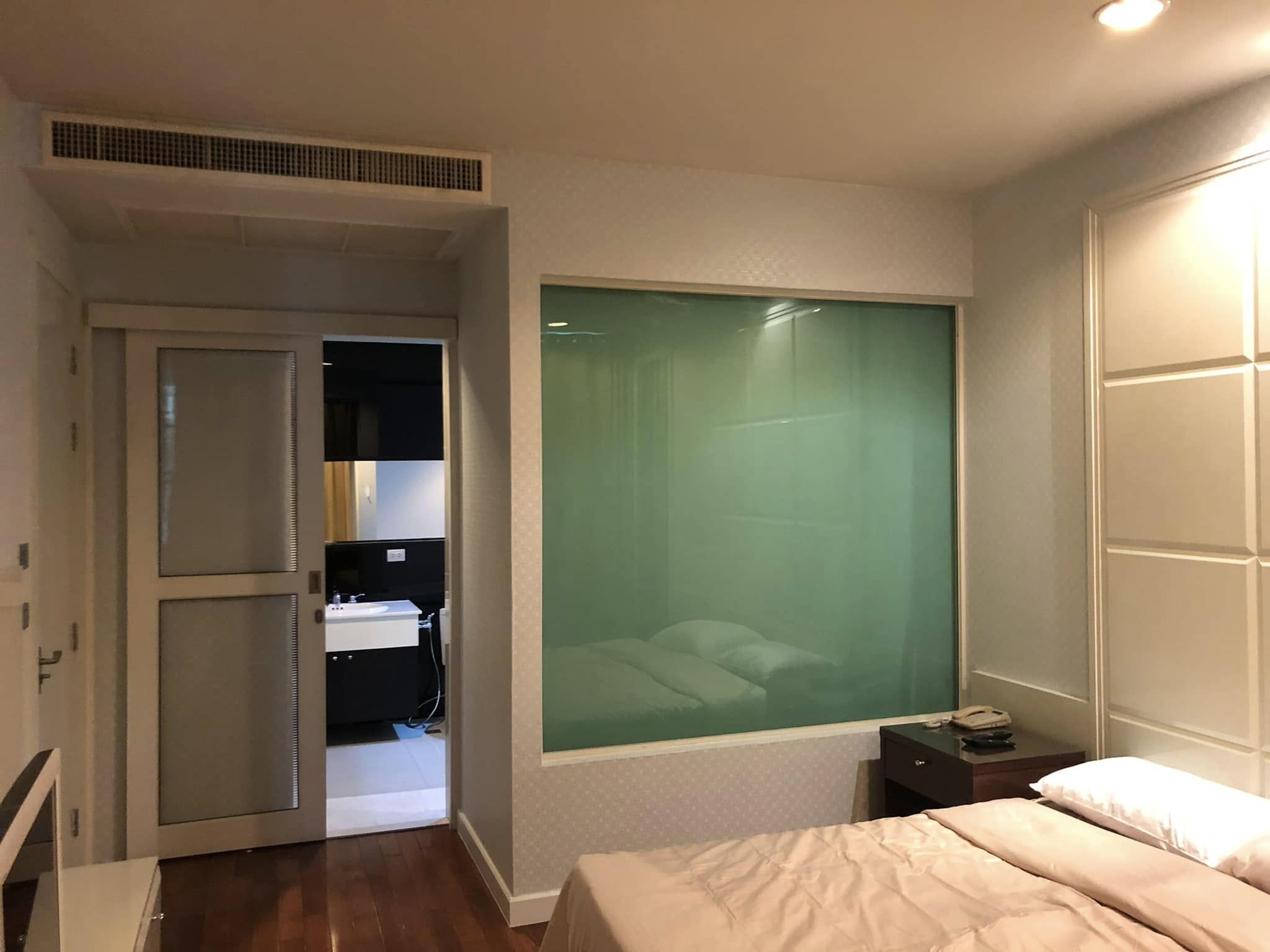 Rent a luxurious 1-bedroom condo at The Address Chidlom. Fully furnished, 57 sqm, near BTS Ploenchit, Central Chidlom. Only 38,000 THB/month!