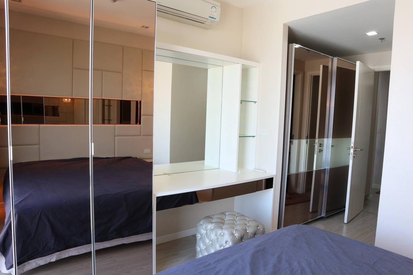 Elegant 2-bedroom condo for rent at StarView Rama 3. 22nd floor, 78sqm, fully furnished with premium amenities. Rent: 35,000 THB/month. Prime riverside location