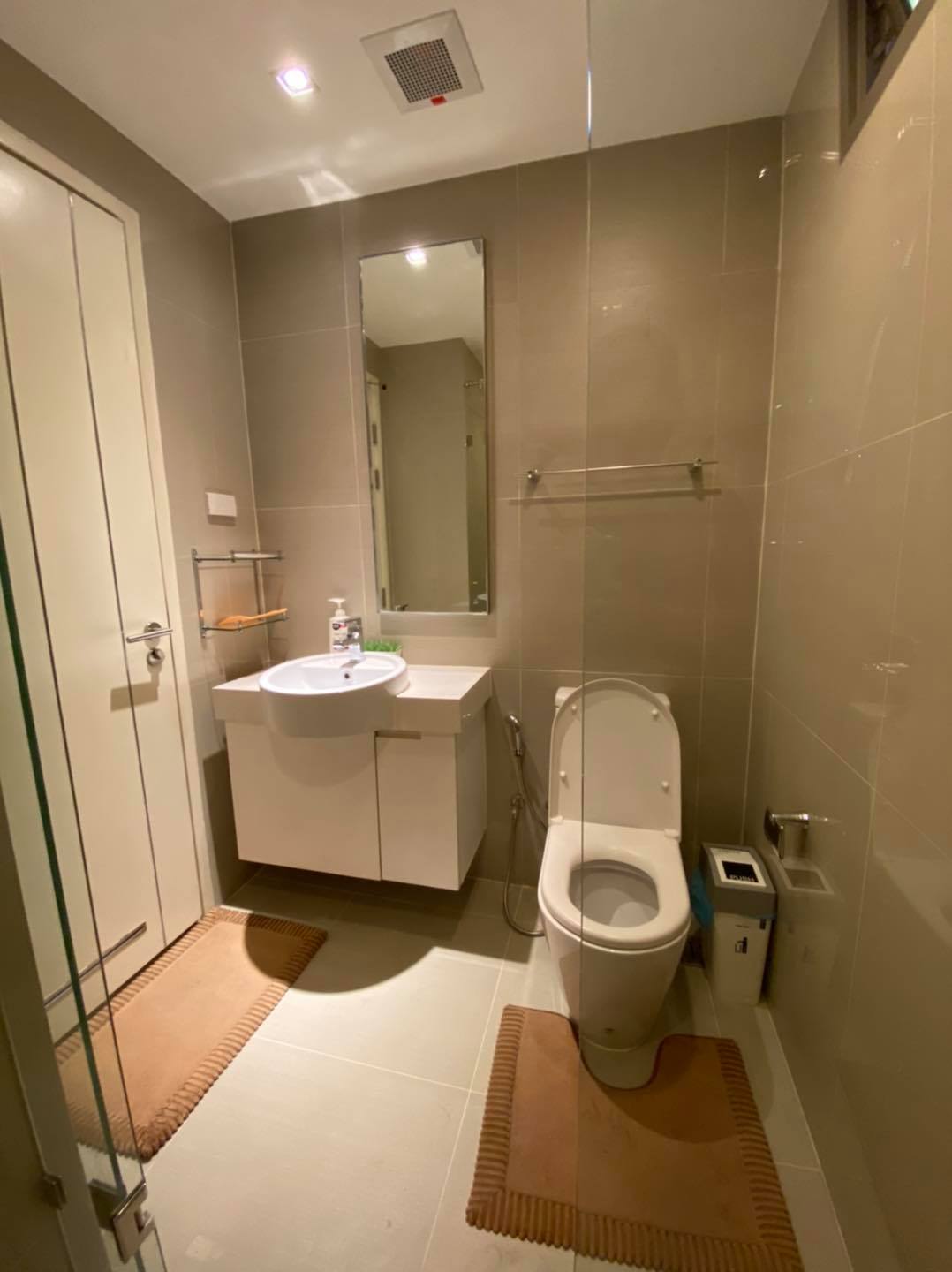 Elegant 2-bedroom condo for rent at StarView Rama 3. 22nd floor, 78sqm, fully furnished with premium amenities. Rent: 35,000 THB/month. Prime riverside location