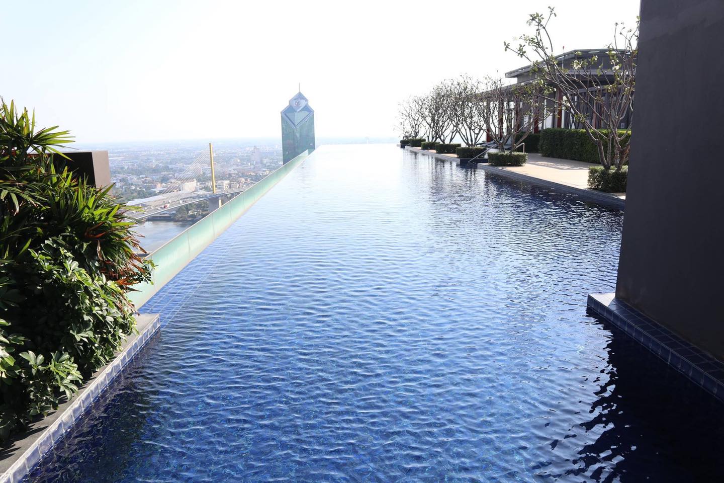 Elegant 2-bedroom condo for rent at StarView Rama 3. 22nd floor, 78sqm, fully furnished with premium amenities. Rent: 35,000 THB/month. Prime riverside location