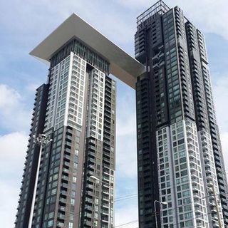 Elegant 2-bedroom condo for rent at StarView Rama 3. 22nd floor, 78sqm, fully furnished with premium amenities. Rent: 35,000 THB/month. Prime riverside location