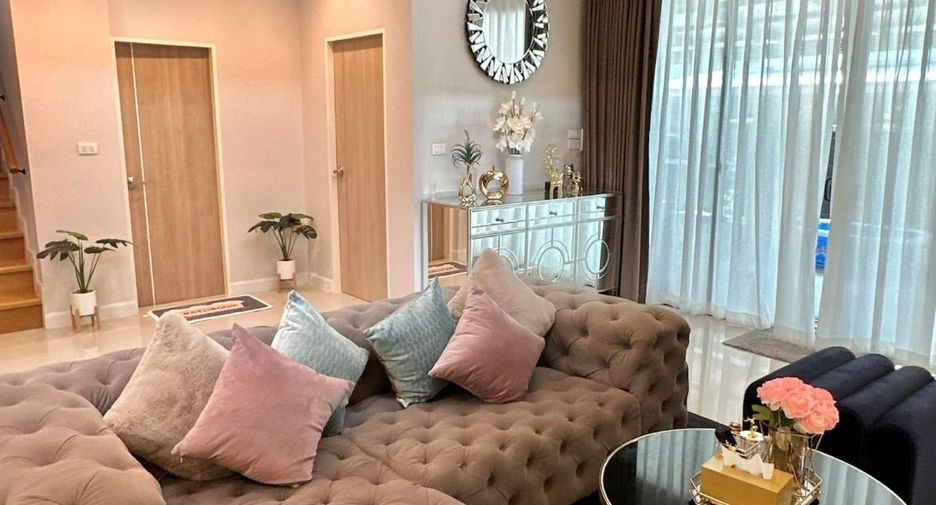 Luxurious 5-bedroom, 5-bathroom house for rent and sale at Supalai Essence Suan Luang. Fully furnished, brand new. Rent at THB 230K/month or own it for THB 29M.