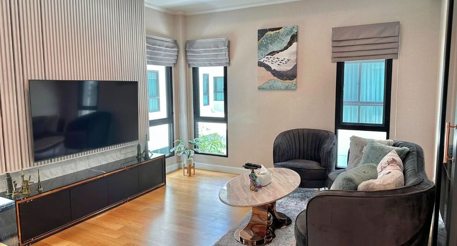 Luxurious 5-bedroom, 5-bathroom house for rent and sale at Supalai Essence Suan Luang. Fully furnished, brand new. Rent at THB 230K/month or own it for THB 29M.